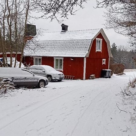 Lyckebo Bed and Breakfast Hillerstorp Exteriör bild